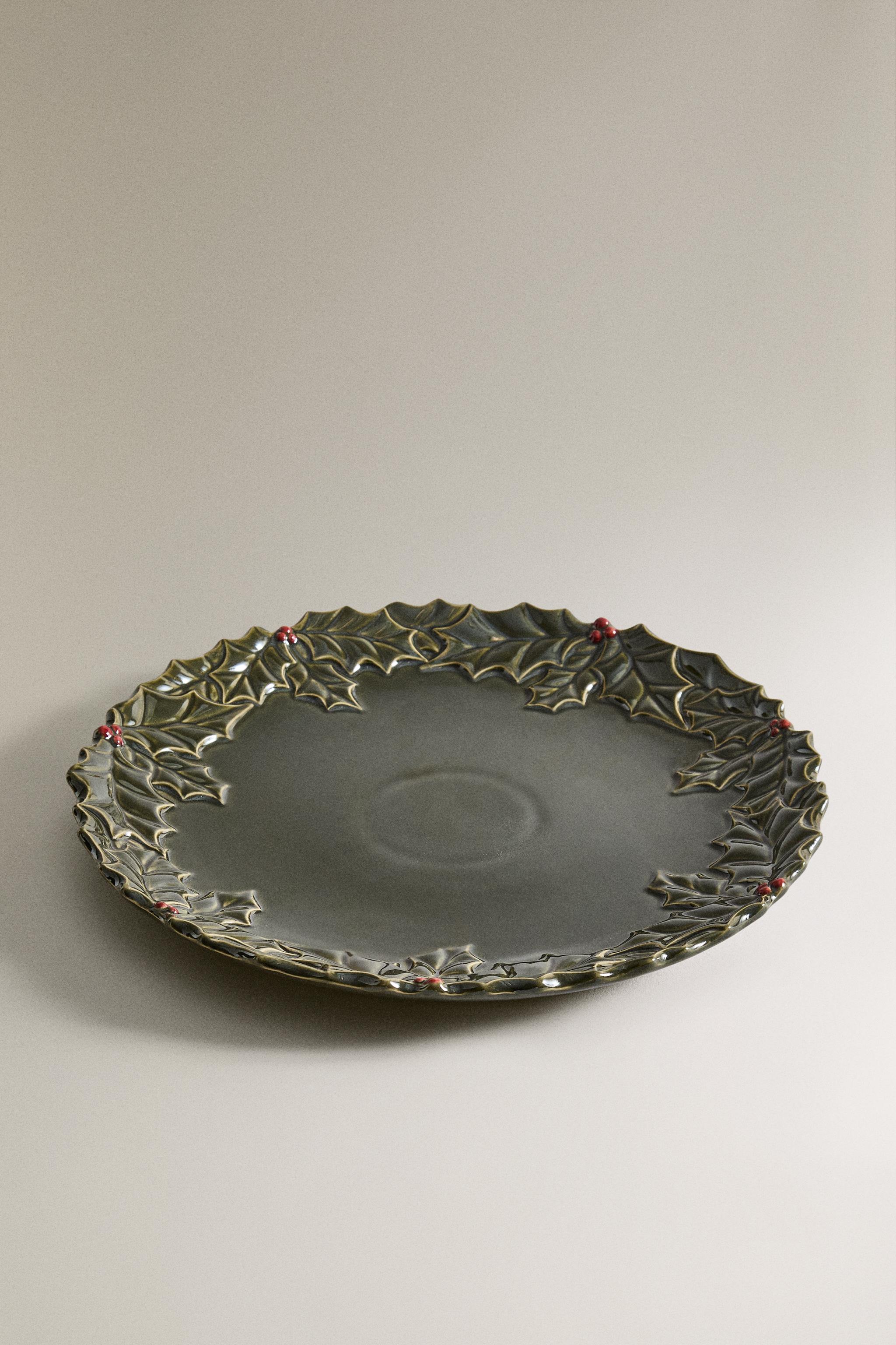 CHRISTMAS PORCELAIN HOLLY LEAF SERVING DISH